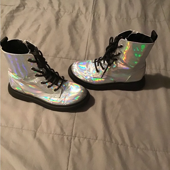 Dolce Vita Girls Boots Iridescent, Size 1 - Picture 2 of 5